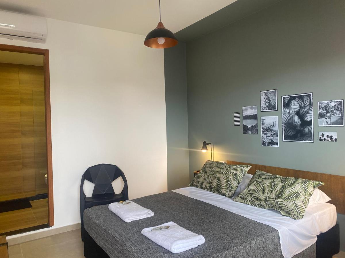 A Coroa Hostel & Suites Араял до Кабо Екстериор снимка