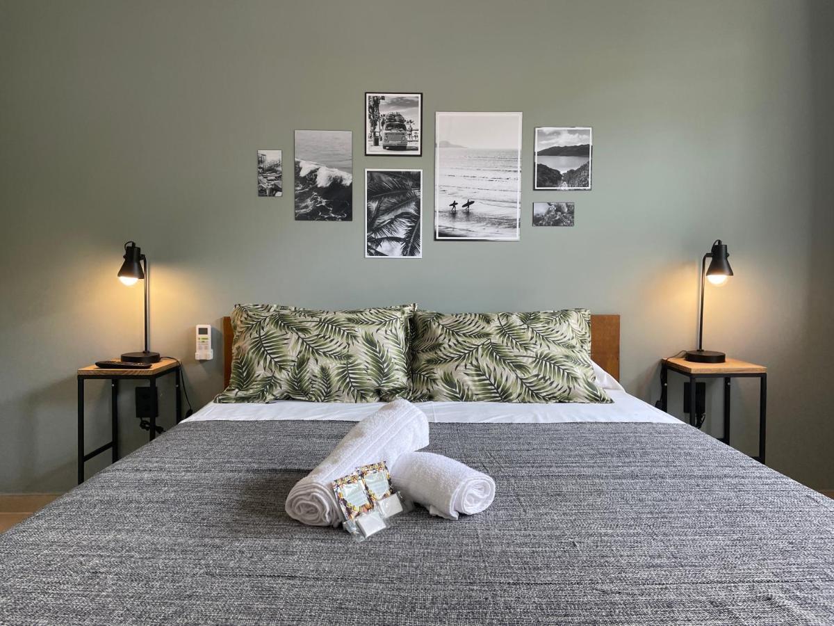 A Coroa Hostel & Suites Араял до Кабо Екстериор снимка