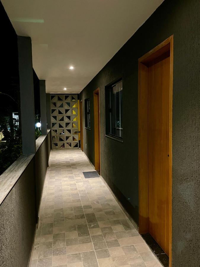 A Coroa Hostel & Suites Араял до Кабо Екстериор снимка