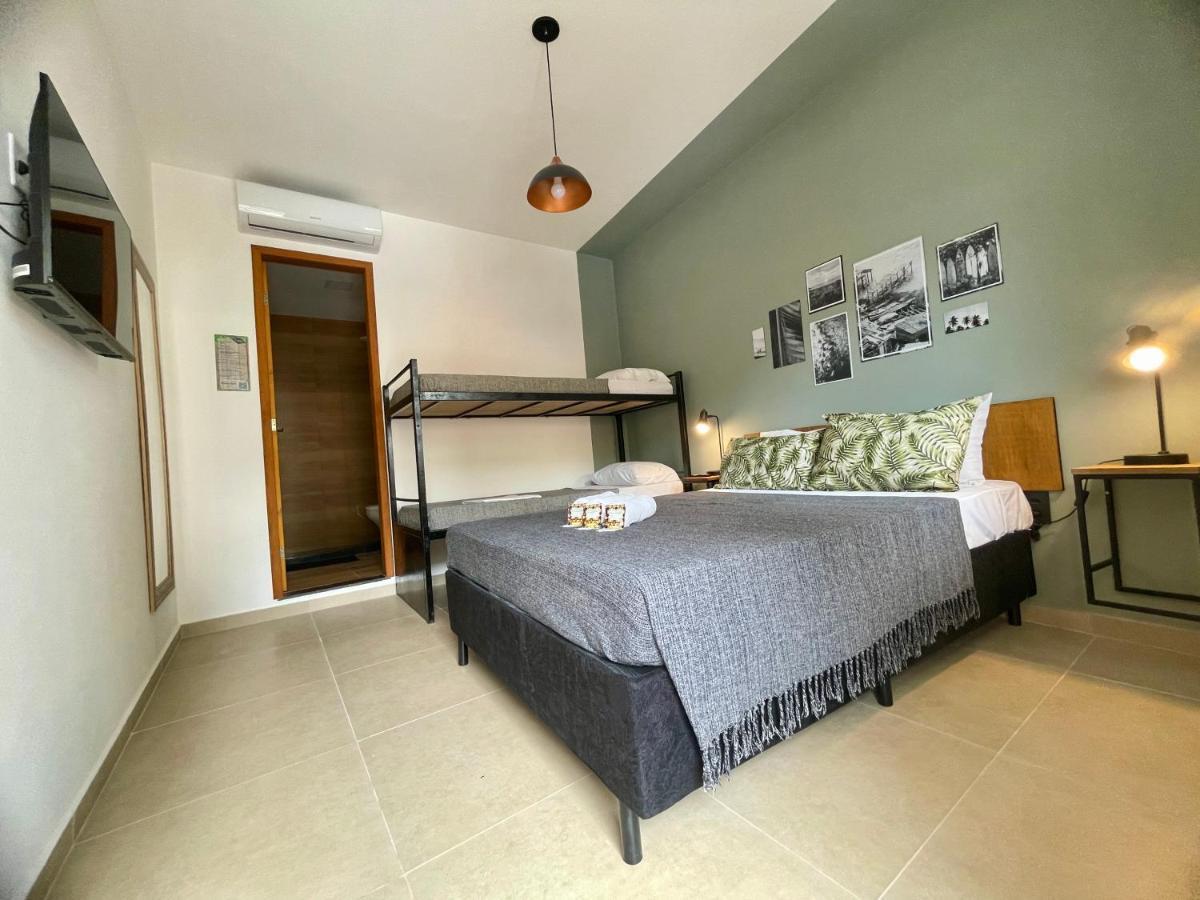 A Coroa Hostel & Suites Араял до Кабо Екстериор снимка