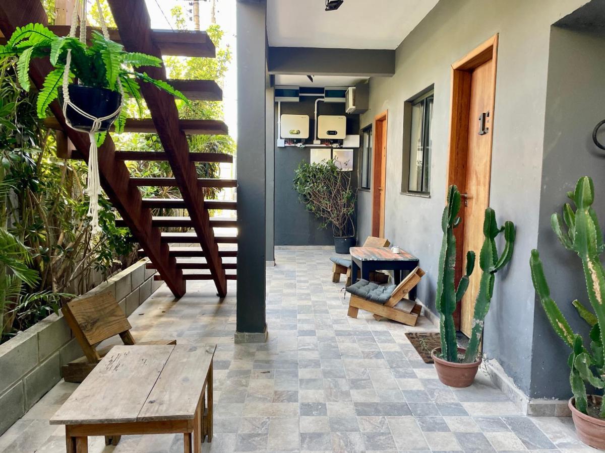 A Coroa Hostel & Suites Араял до Кабо Екстериор снимка