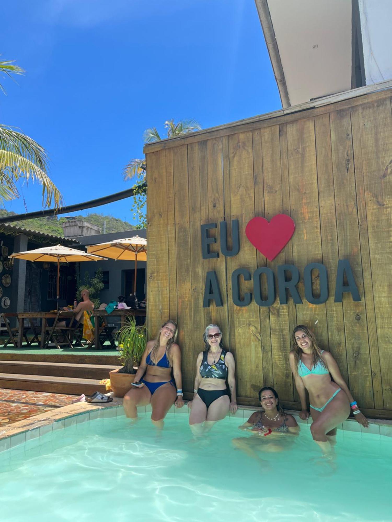A Coroa Hostel & Suites Араял до Кабо Екстериор снимка