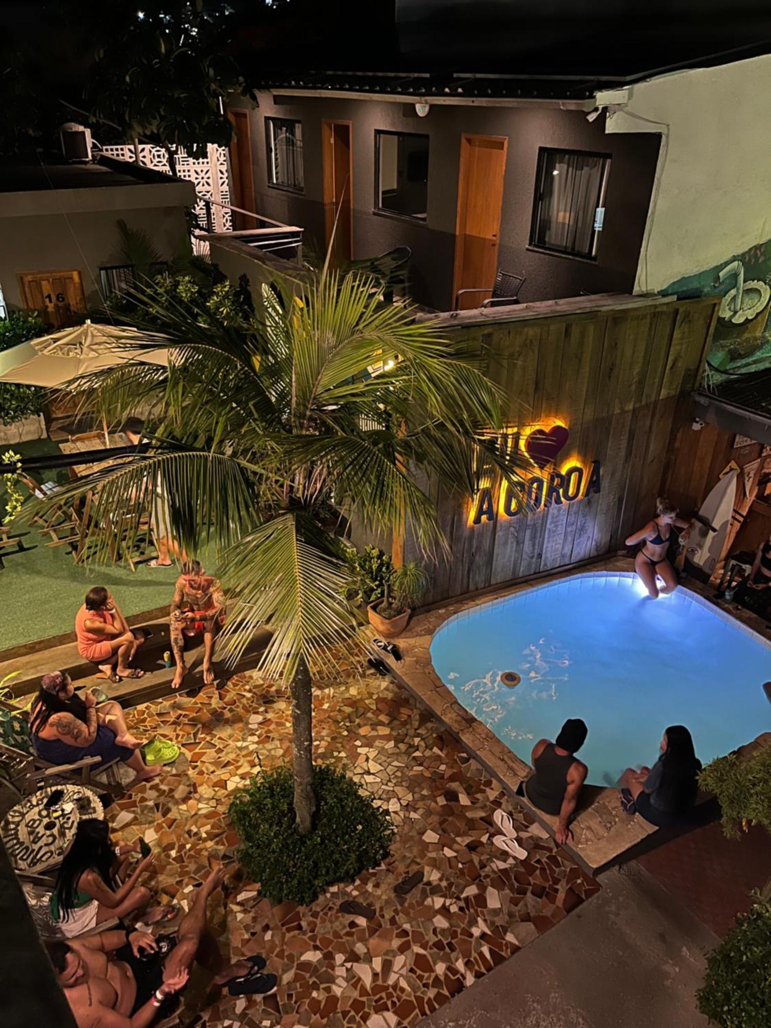 A Coroa Hostel & Suites Араял до Кабо Екстериор снимка