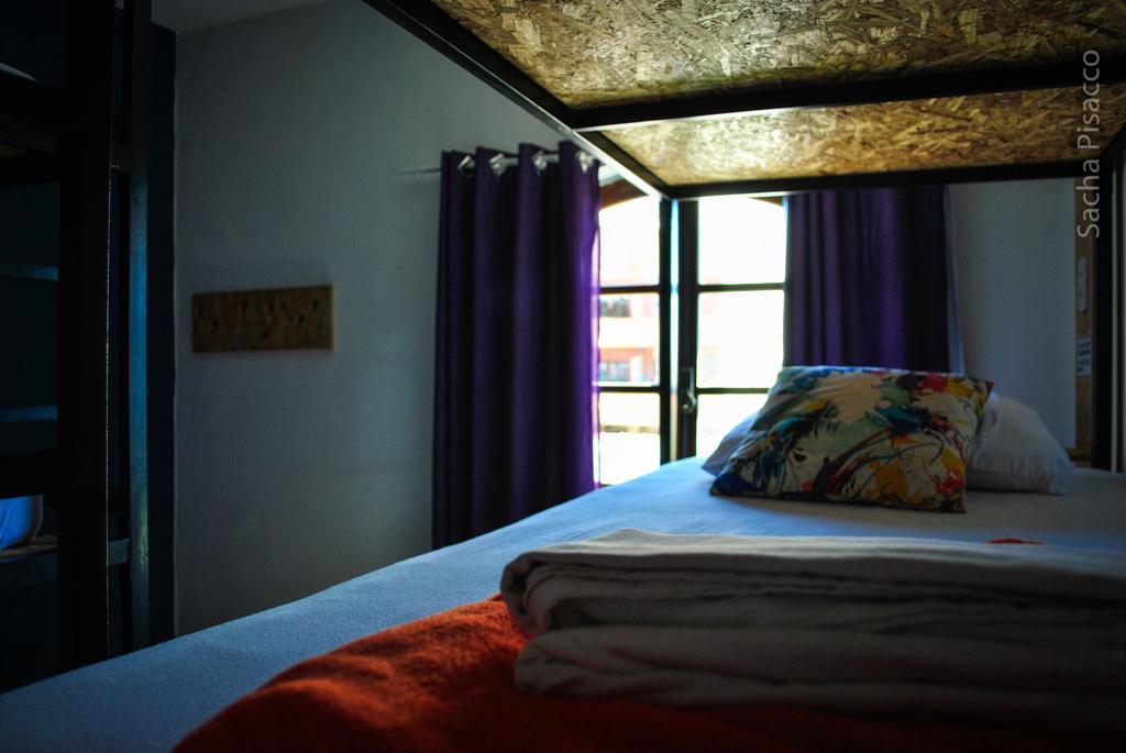 A Coroa Hostel & Suites Араял до Кабо Екстериор снимка
