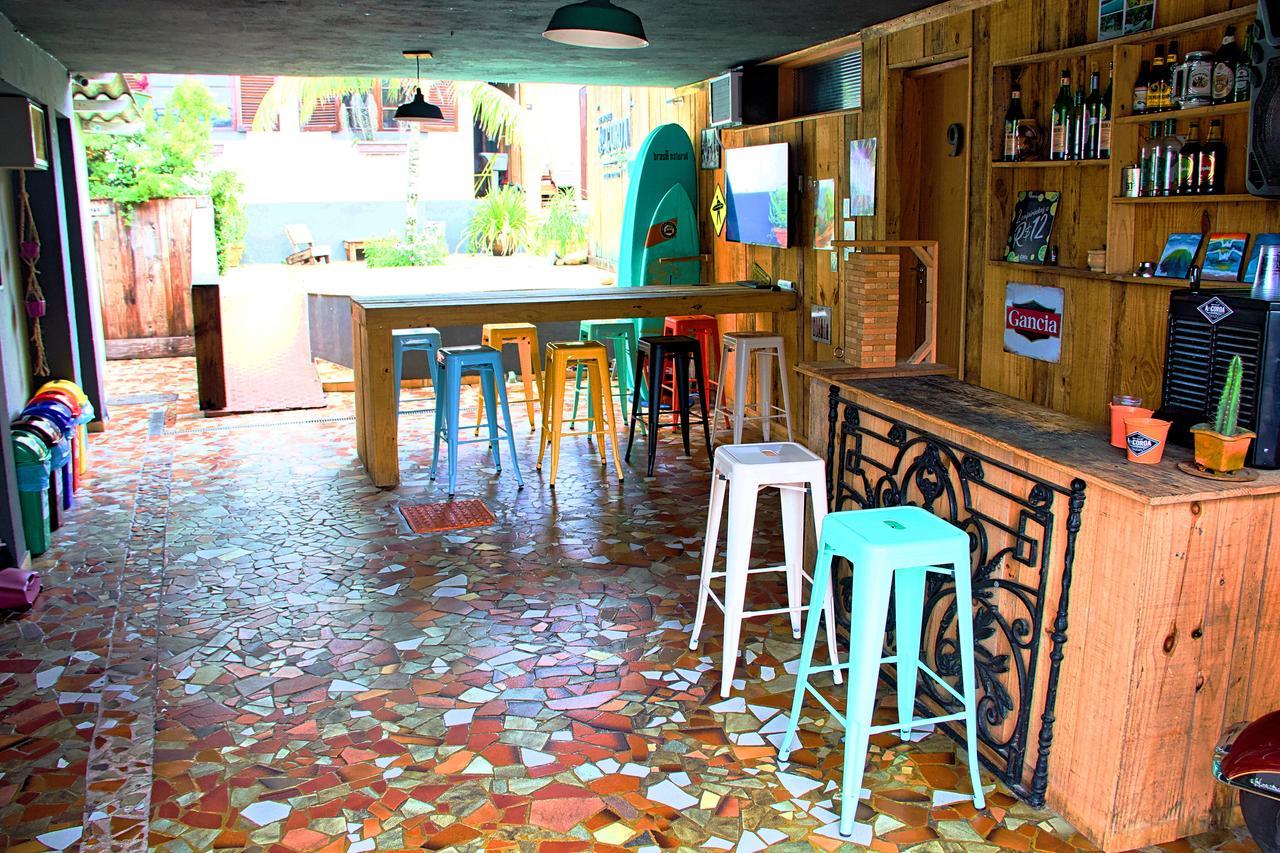 A Coroa Hostel & Suites Араял до Кабо Екстериор снимка